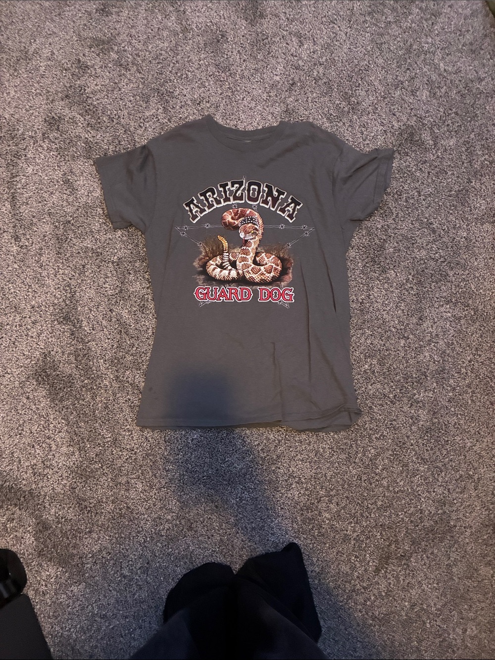 Arizona 'Guard Dog' Graphic Tee - Charcoal Gray